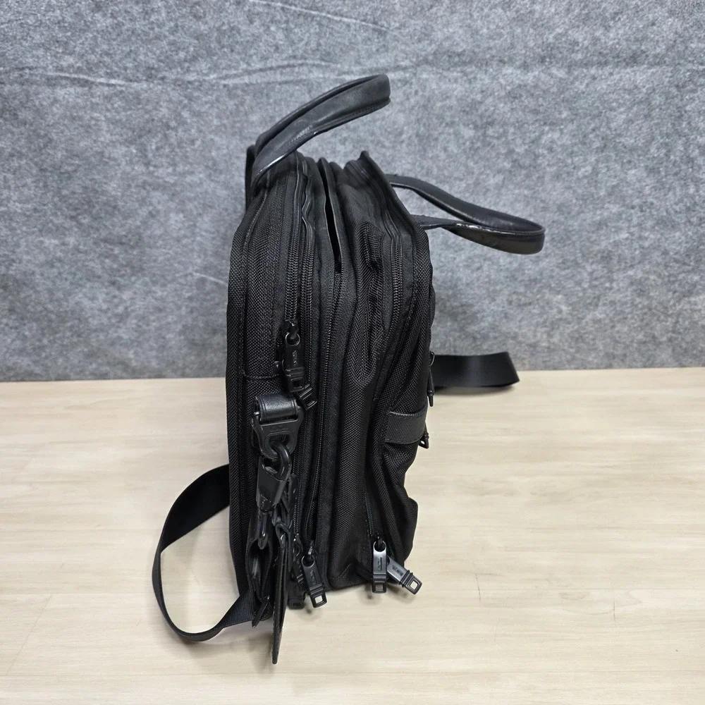 Tumi Black Alpha 2 FXT‎ T-Pass Expandable Laptop Brief Bag 26145D2